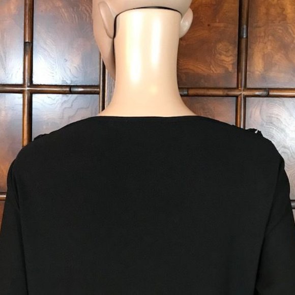 Antthony Original Noir 3D Jewel Beaded Floral Top - Picture 11 of 13